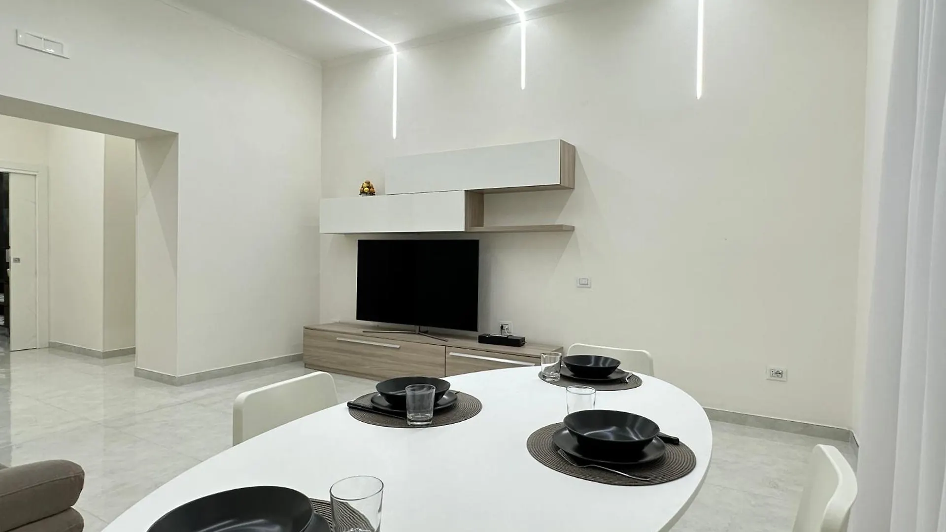 Vincent Maison Naples Apartment