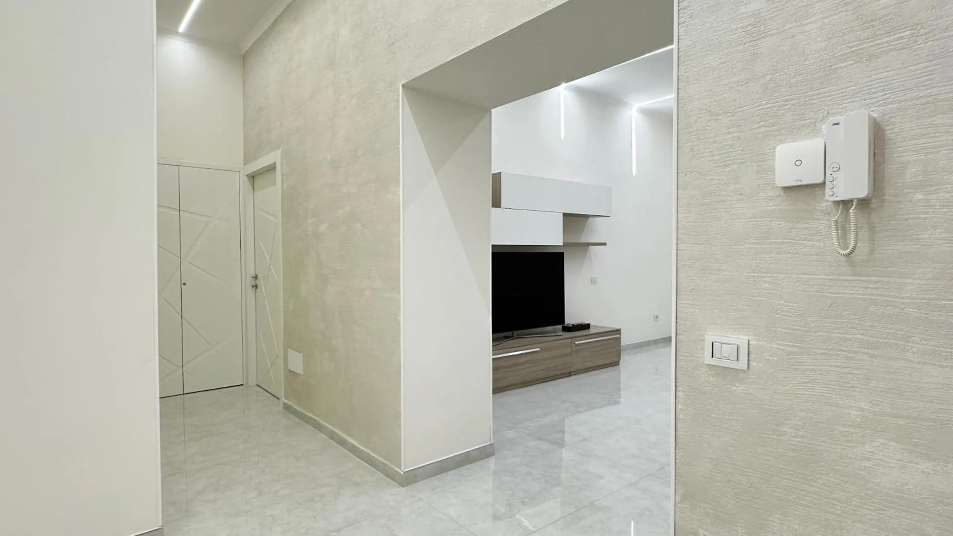 Vincent Maison Naples Apartment